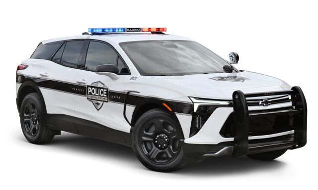 A right-facing quarter turn view of the 2024 Chevrolet Blazer EV as a police car.