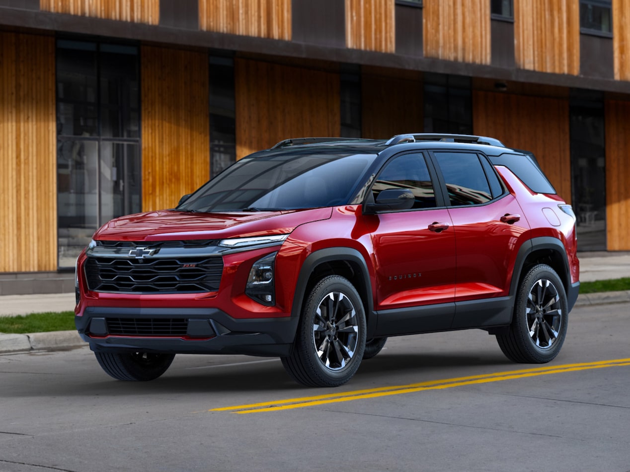 Left-facing view of the 2025 Chevrolet Equinox