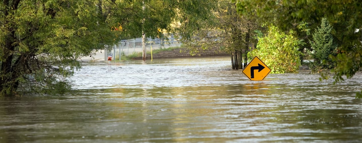 OnStar keeps you prepared during a flooding crisis.